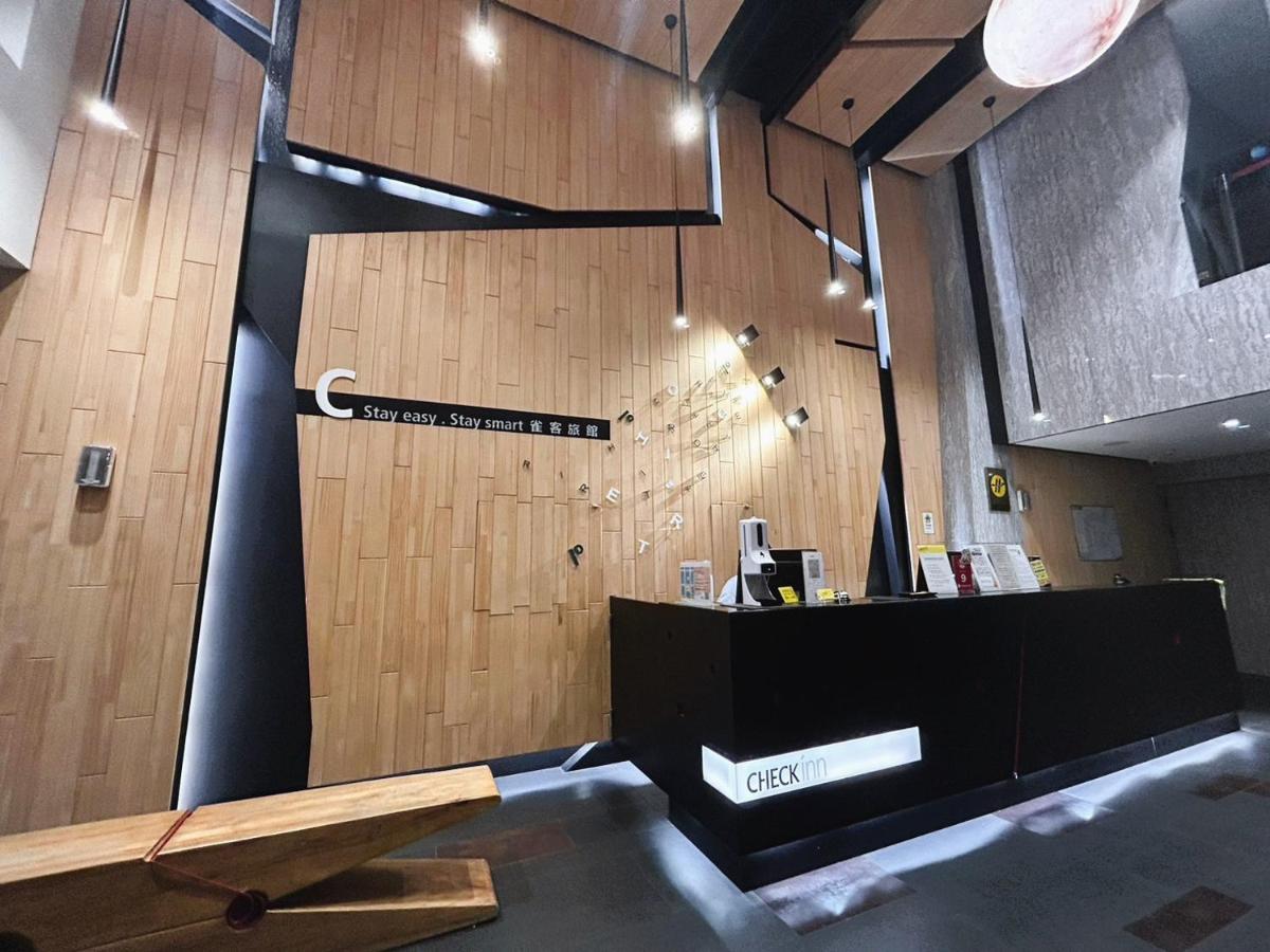 Check Inn Taichung Zhongshan Esterno foto