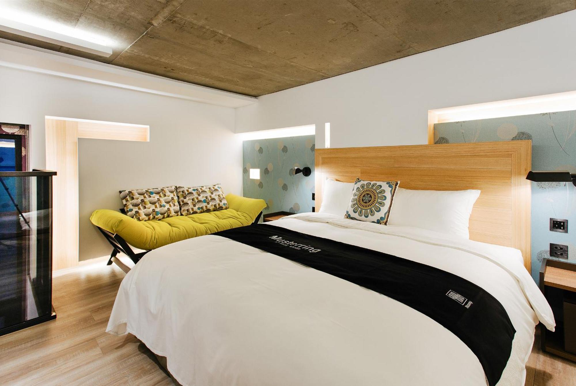 Check Inn Taichung Zhongshan Esterno foto