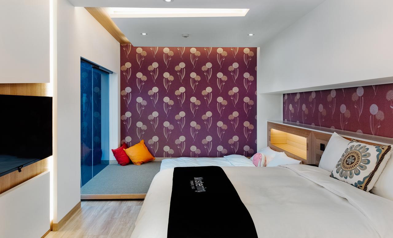 Check Inn Taichung Zhongshan Esterno foto