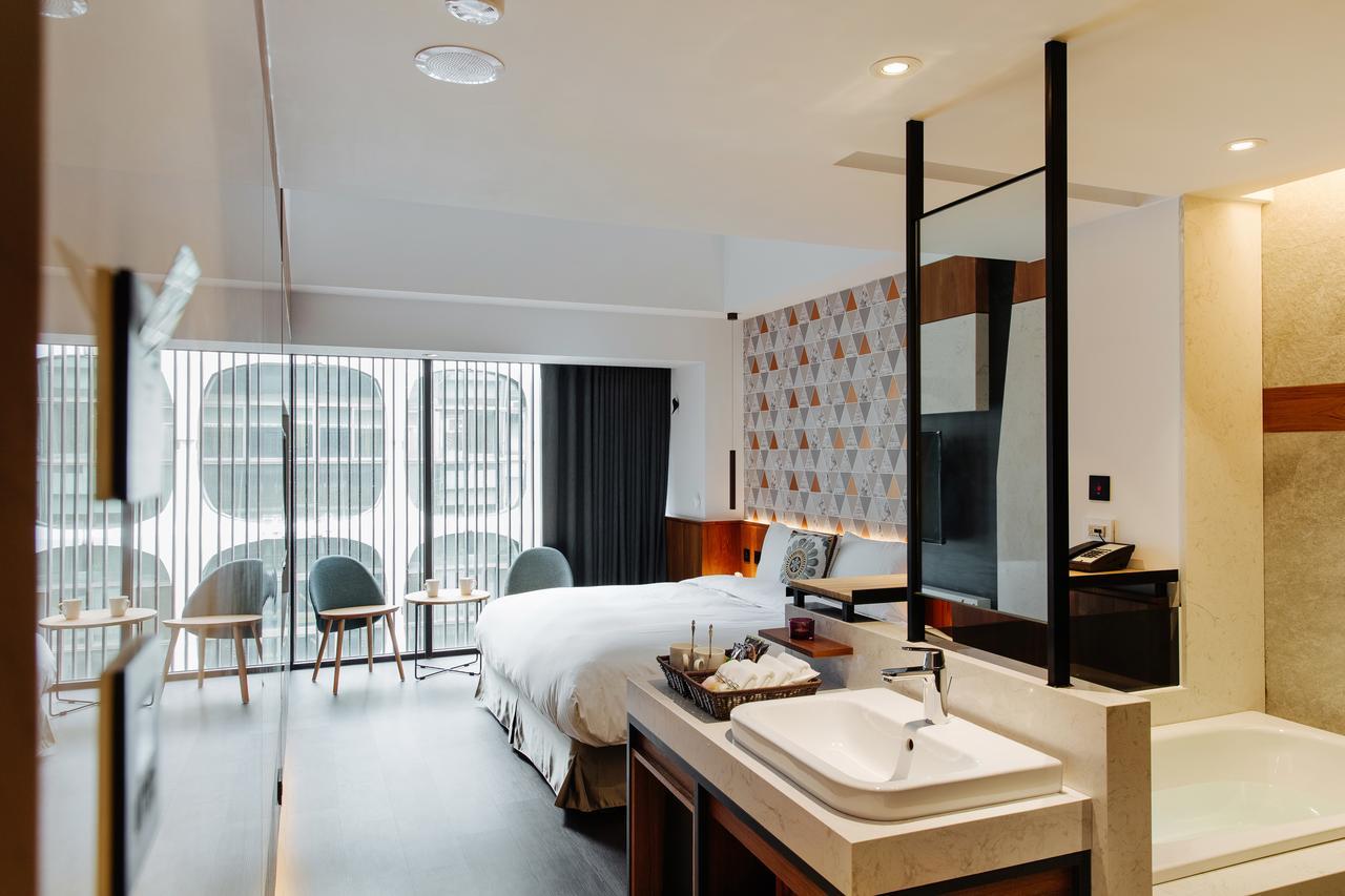 Check Inn Taichung Zhongshan Esterno foto